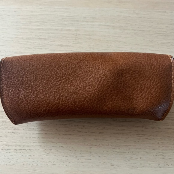 Ray-Ban Brown Leather Sunglasses Case - Picture 4 of 4
